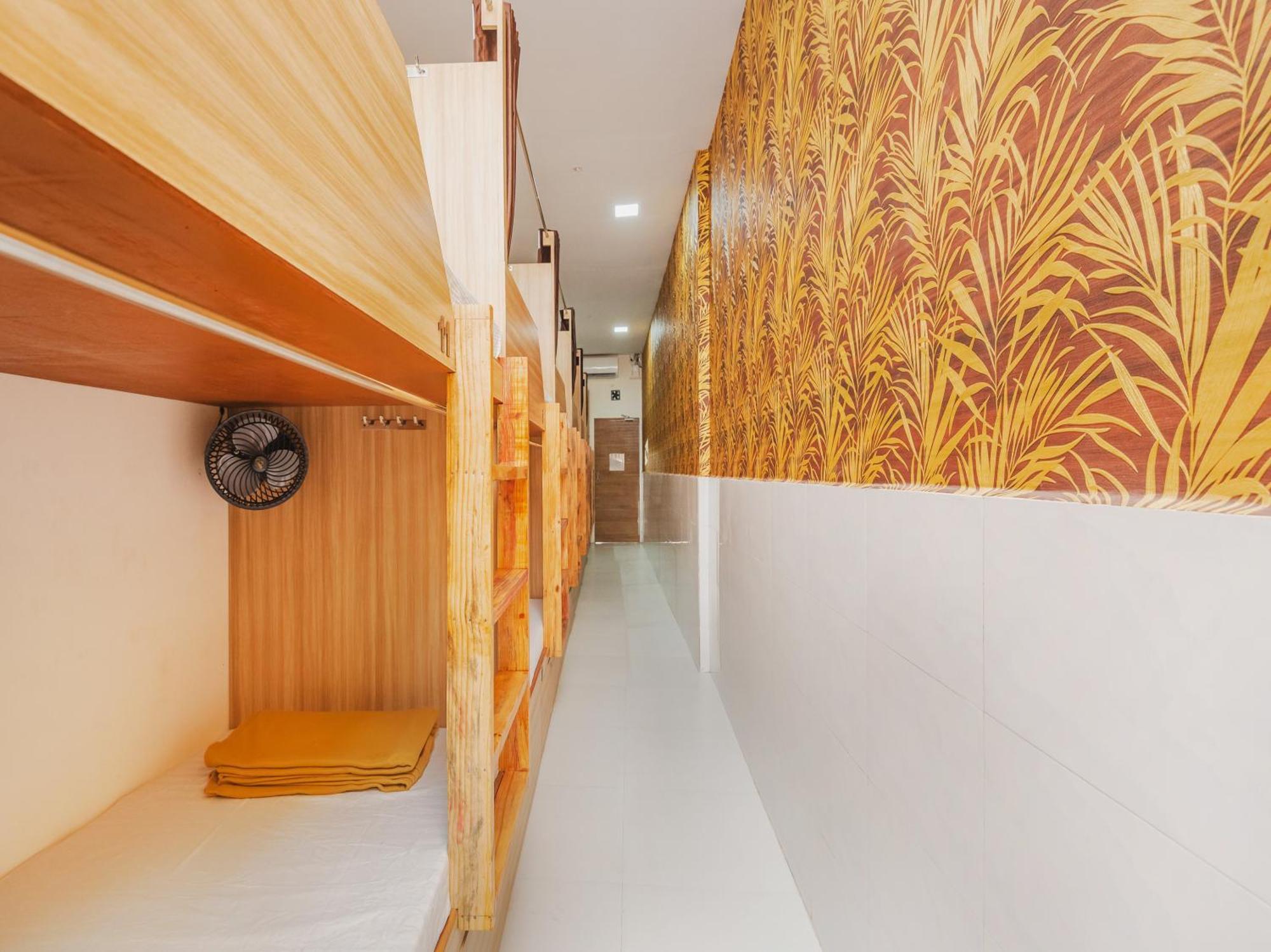 Sahara Dormitory Stay-Near Nesco Bombay Exhibition Centre Экстерьер фото